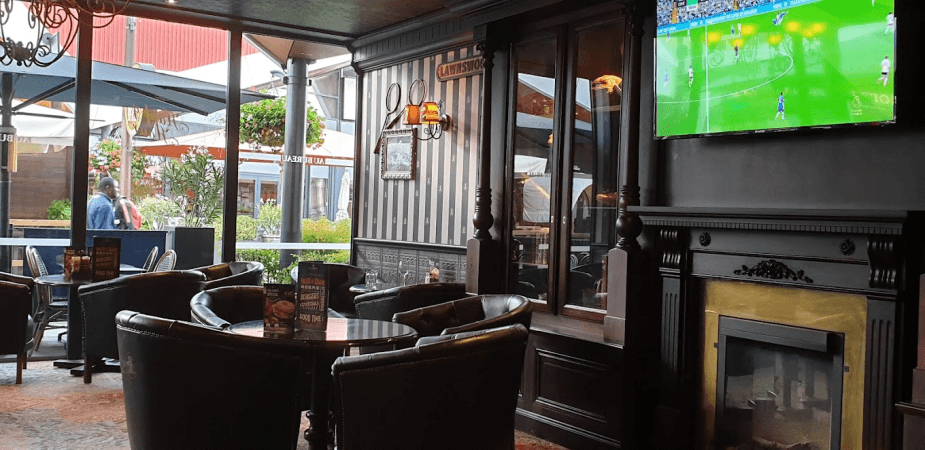 Best Sports Bars in Torcy - Au Bureau Torcy