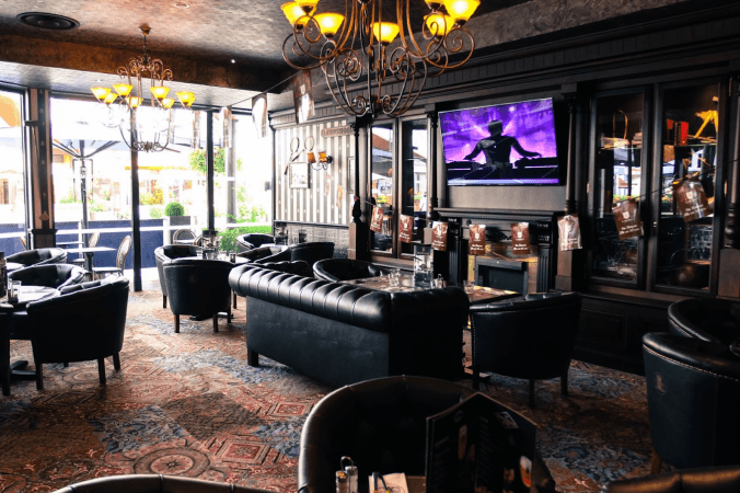 Best Sports Bars in Torcy - Au Bureau Torcy