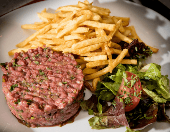 Best Sports Bars in Paris - Le Petit Hameau - Bistrot à l'ancienne