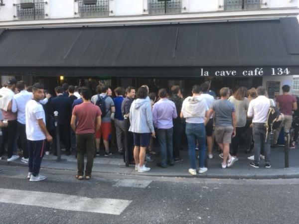 Best Sports Bars in Paris - La Cave Café