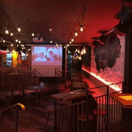 Best Sports Bars in Lyon - La Feria