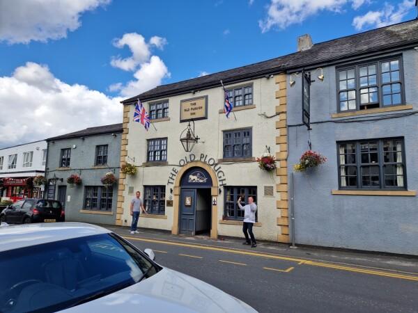 Best Sports Bars in Sale - Old Plough
