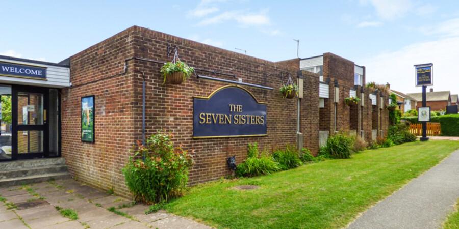 Best Sports Bars in Eastbourne - The Seven Sisters