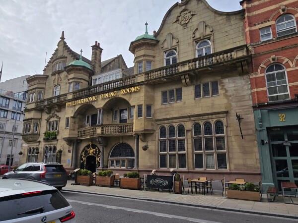 Best Sports Bars in Liverpool - Philharmonic