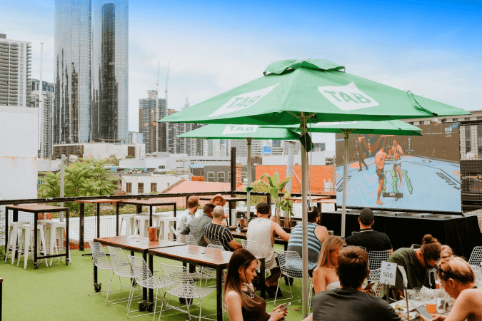 Best Sports Bars in South Melbourne - Bells Hotel