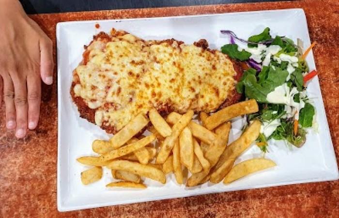 Best Sports Bars in South Hedland - Last Chance Tavern