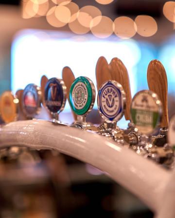Best Sports Bars in West End - Hotel West End