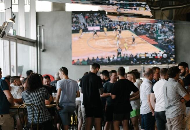 Best Sports Bars in Melbourne - Transport Hotel