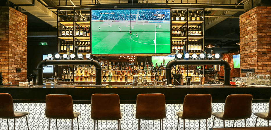 Best Sports Bars in Brisbane - Fat Angel Sports Bar and Grill