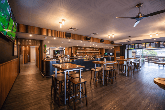 Best Sports Bars in Harristown - Stock Hotel