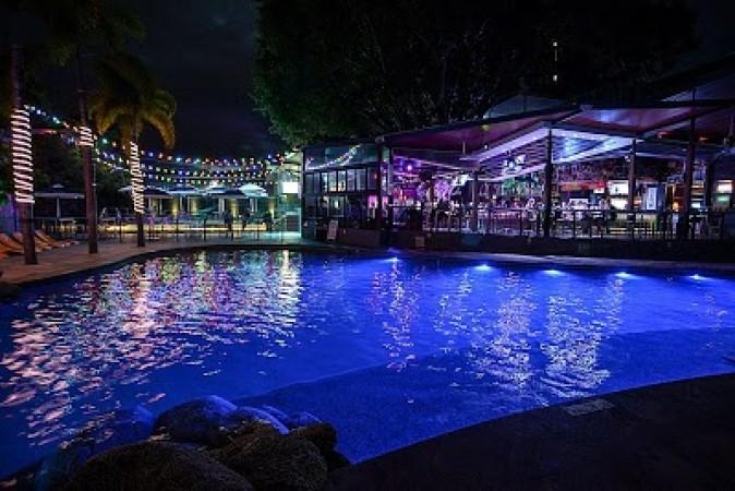 Best Sports Bars in Cairns City - Gilligans Hotel & Resort