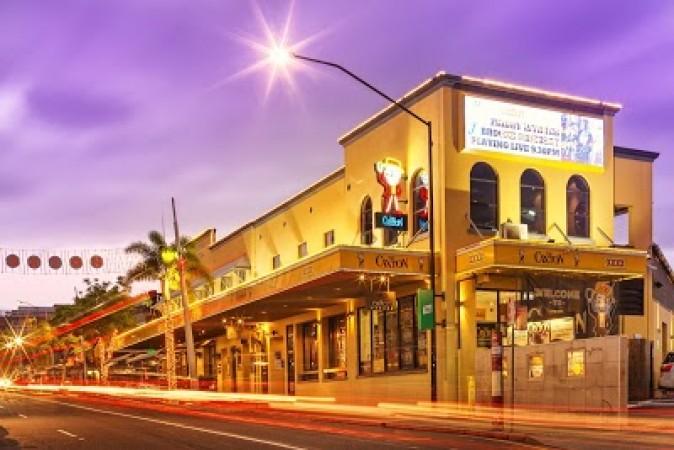Best Sports Bars in Brisbane City - The Caxton Hotel