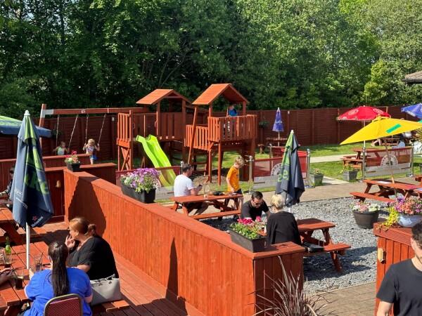 Best Sports Bars in Burnley - Ballaros