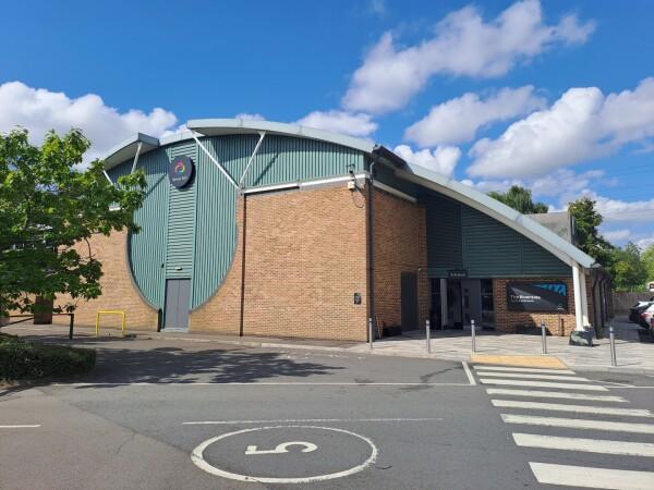 Best Sports Bars in Luton - Venue 360