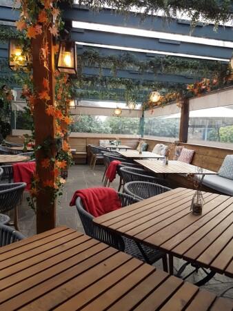 Best Sports Bars in London - Leather Bottle