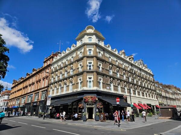 Best Sports Bars in London - Jack Horner