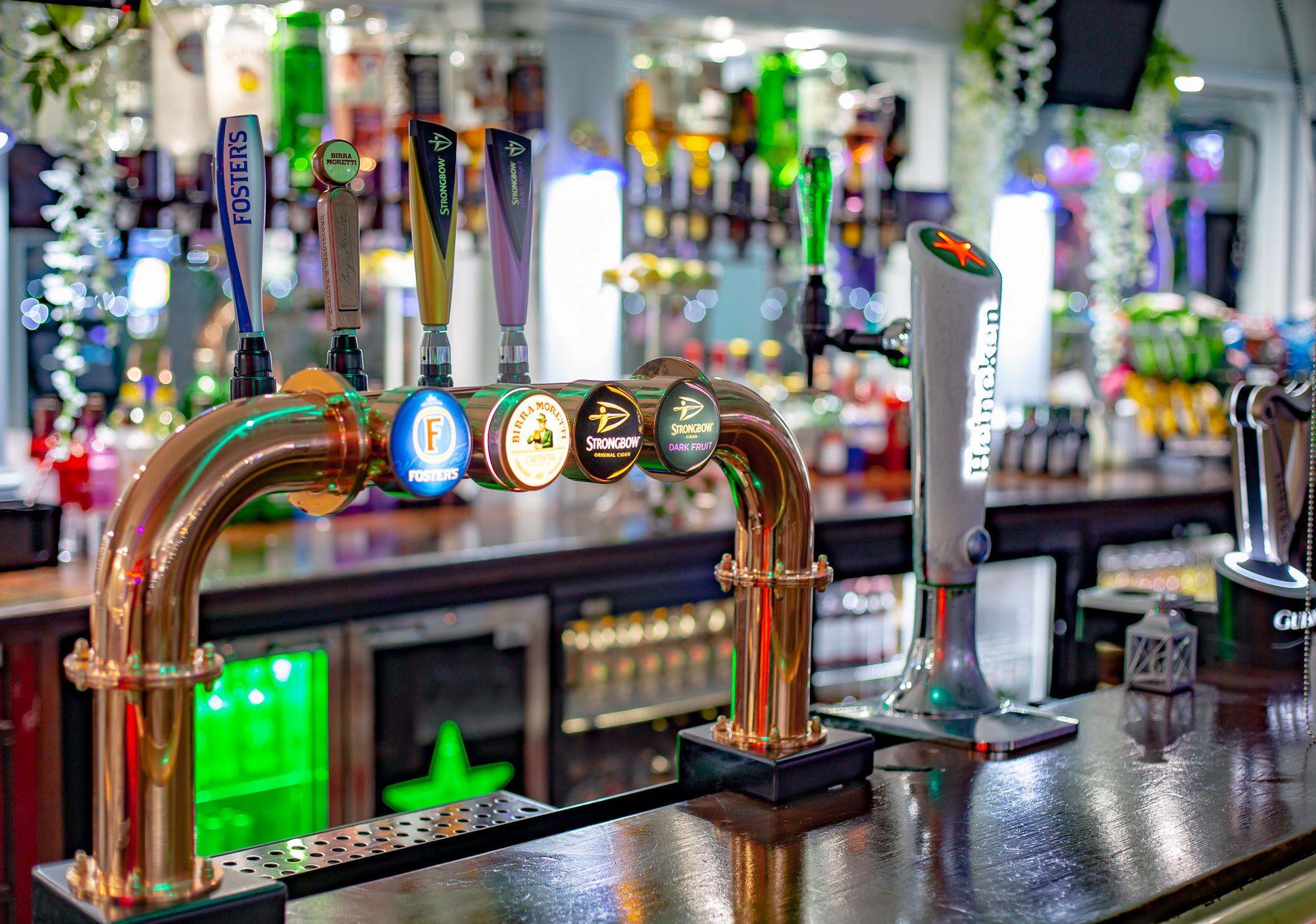 Best Sports Bars in Dunstable - GObowling