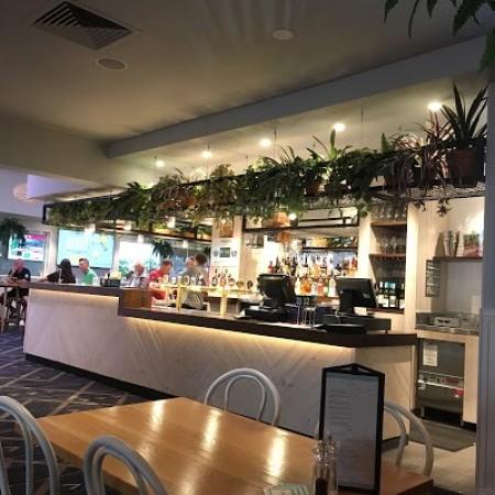 Best Sports Bars in CORRIMAL - Corrimal Hotel