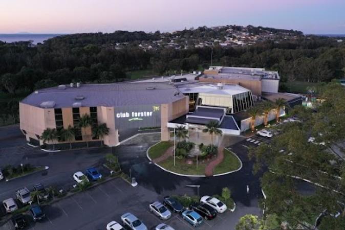 Best Sports Bars in FORSTER - Club Forster