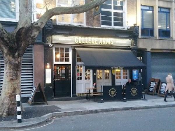 Best Sports Bars in London - College Arms London