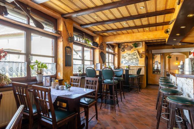 Best Sports Bars in Usingen - Landgasthof Eschbacher Katz