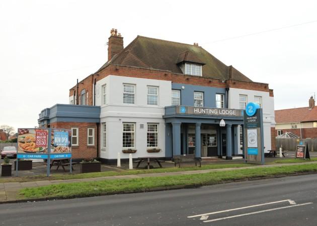 Best Sports Bars in Whitley Bay - Hunting Lodge Whitley Bay