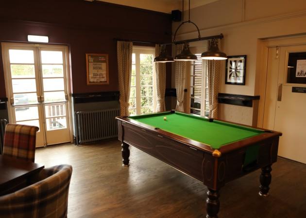 Best Sports Bars in Whitley Bay - Hunting Lodge Whitley Bay