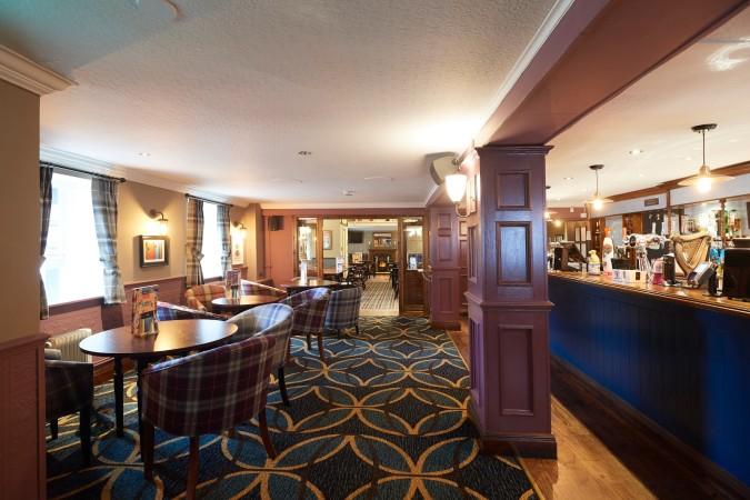 Best Sports Bars in Inverness - Fluke Inverness