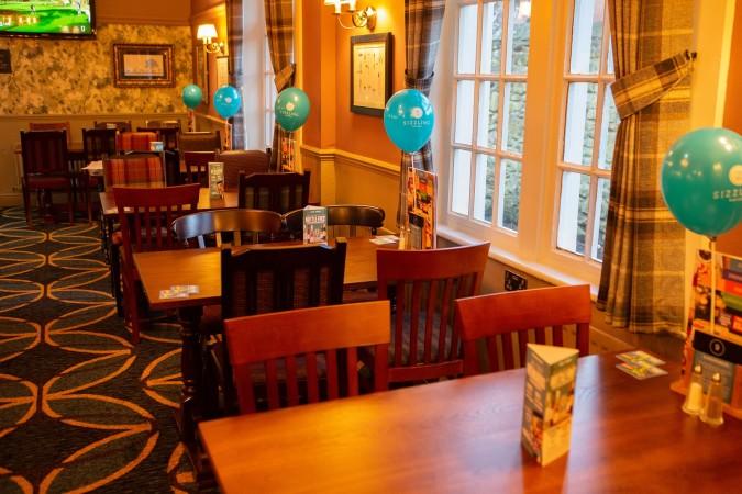 Best Sports Bars in Newcastle Upon Tyne - Plough Inn Killingworth Villag
