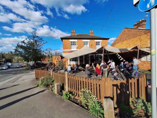 Best Sports Bars in Wokingham - Rifle Volunteer