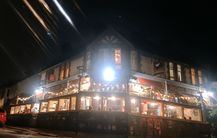 Best Sports Bars in Hove - Ancient Mariner