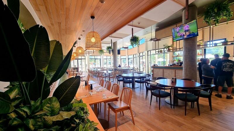 Best Sports Bars in Marcoola - Surfair Beach Hotel