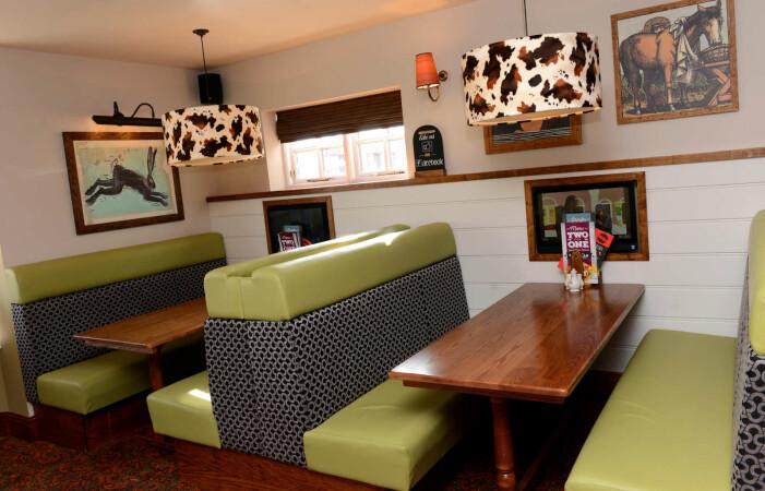 Best Sports Bars in Stoke-On-Trent - Horn & Trumpet