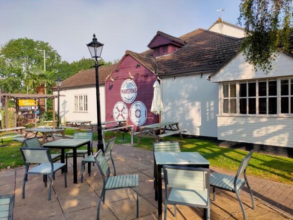 Best Sports Bars in Chippenham - Old Lane