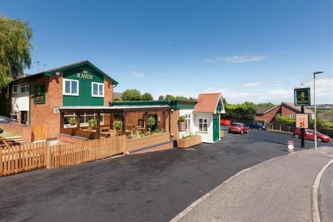 Best Sports Bars in Stourbridge - Raven