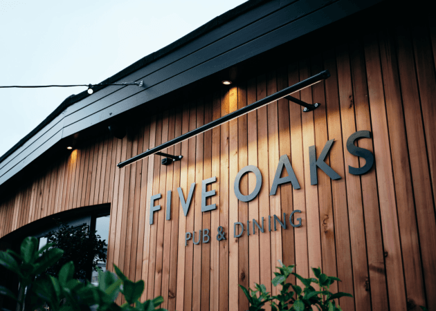 Best Sports Bars in St. Saviour - Five Oaks Eating House