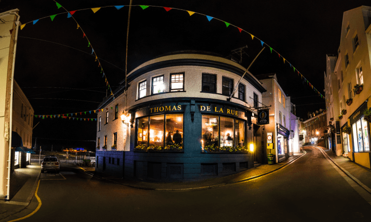 Best Sports Bars in St. Peter Port - Thomas De La Rue