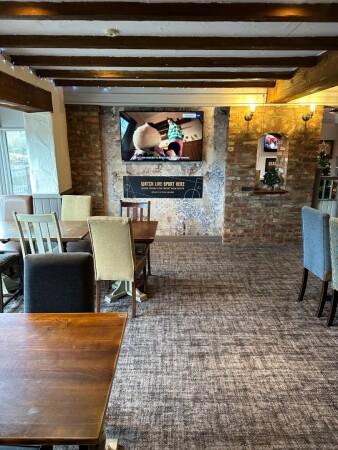 Best Sports Bars in Hull - Whistling Goose (Sutton Fields)