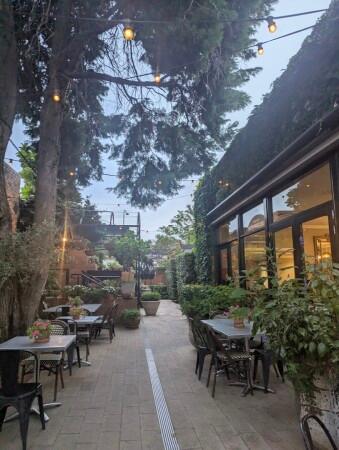 Best Sports Bars in Toowoomba - The Royal Hotel Toowoomba