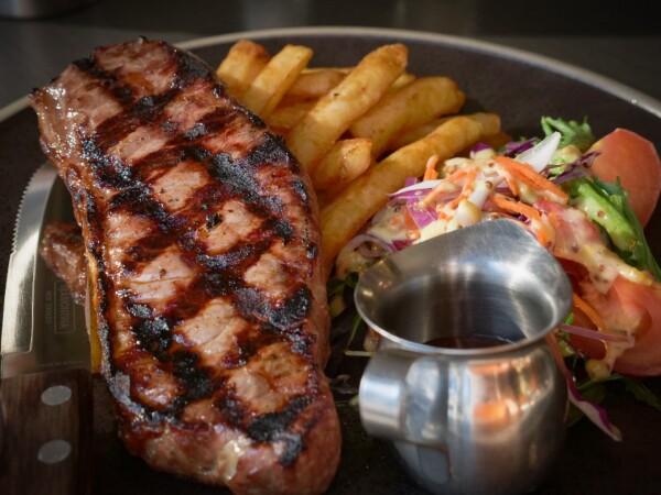 Best Sports Bars in West Bendigo - Red Energy Arena Bendigo