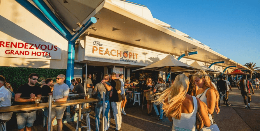 Best Sports Bars in Scarborough - Peach Pit Bar