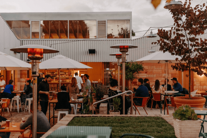 Best Sports Bars in Brunswick - Hotel Railway