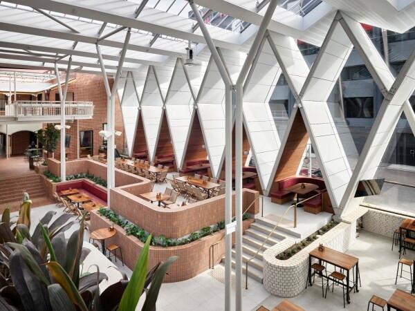 Best Sports Bars in Fortitude Valley - Jubilee Hotel Fortitude Valley