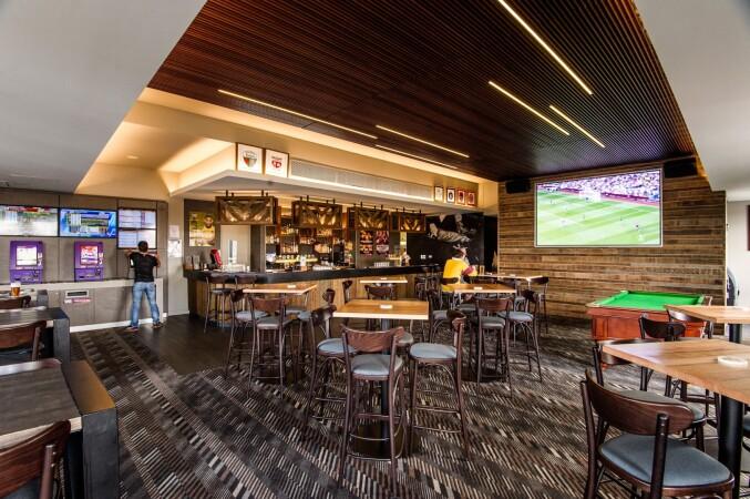 Best Sports Bars in Carramar - The Duke Bar & Bistro