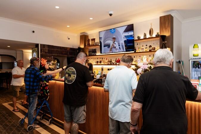 Best Sports Bars in Unanderra - Unanderra Hotel