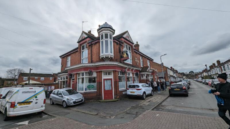 Best Sports Bars in Wolverhampton - Stile Inn