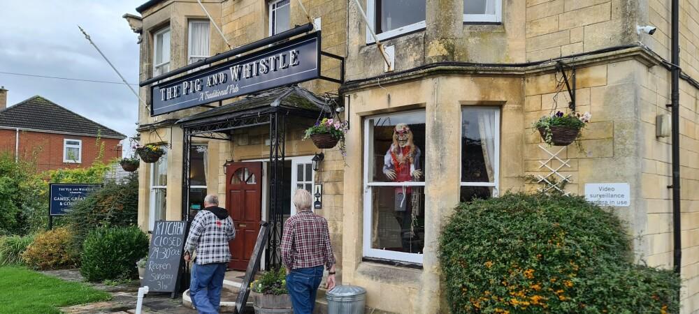 Best Sports Bars in Melksham - Pig & Whistle