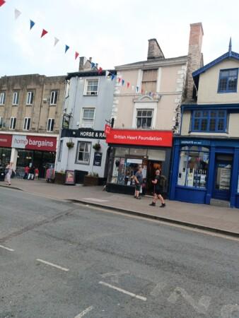Best Sports Bars in Kendal - Horse & Rainbow Kendal
