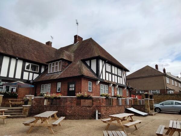 Best Sports Bars in Torquay - Prince Of Orange Torquay