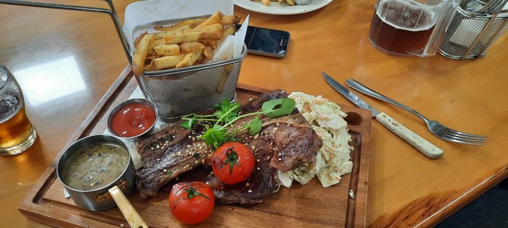 Best Sports Bars in Hamilton - Te Rapa Tavern-Sports Bar